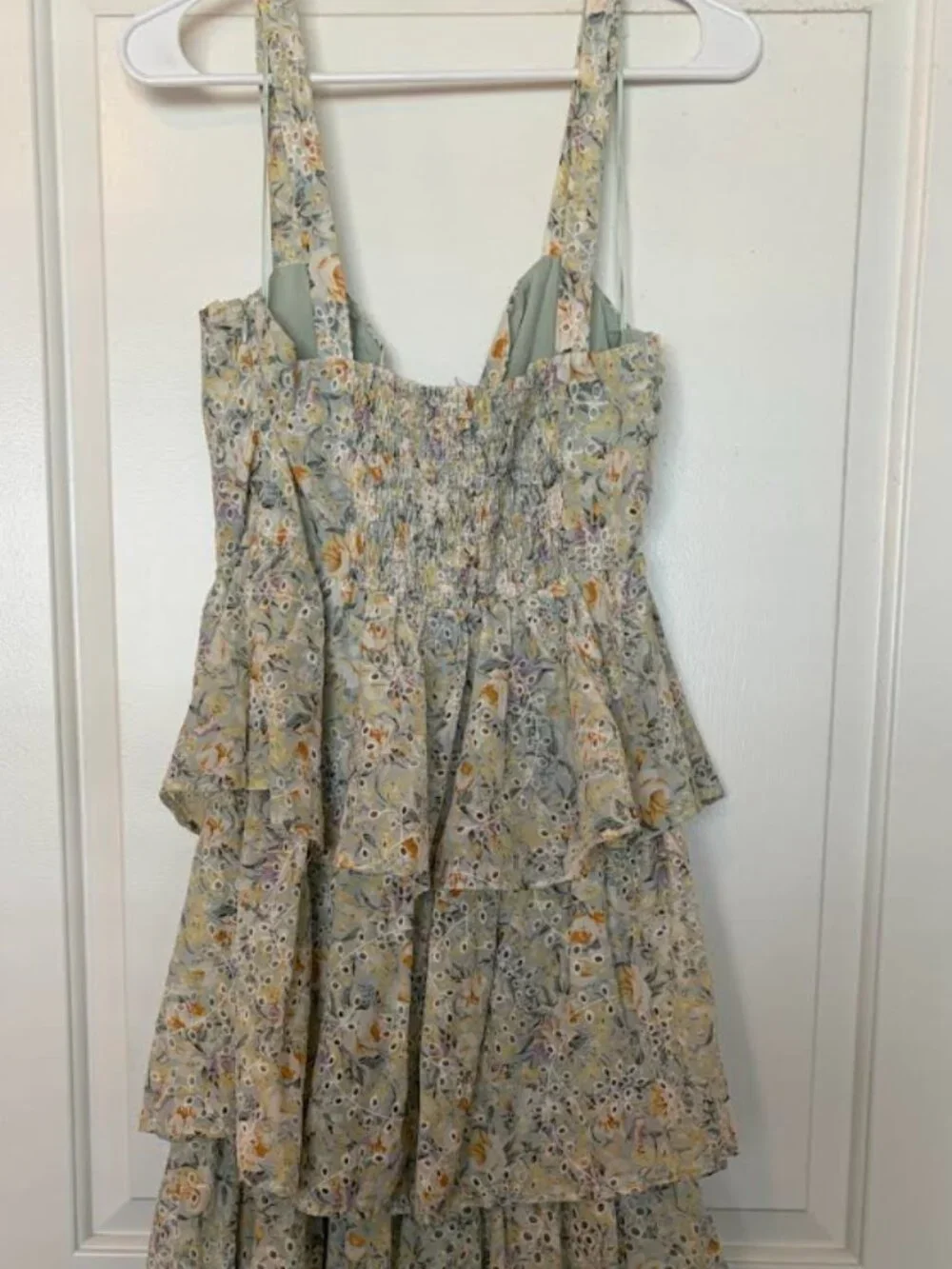 ASTR The Label Floral Tiered Maxi Dress Size Large Romantic Cottagecore - Picture 2 of 4